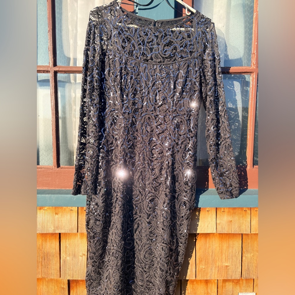 Elegant Grey Lace Dress with Sequins